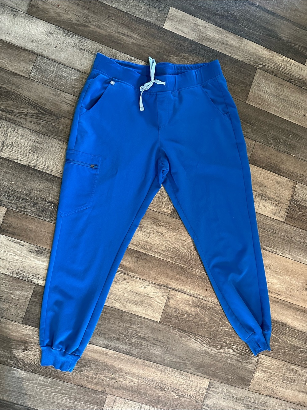 Figs Royal Blue women’s jogger scrubs